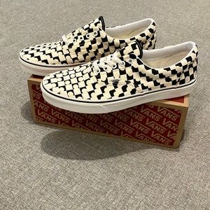 NWB Vans Mens unique Size 12